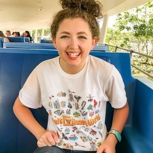 White Walt Disney World Vintage Style T-shirt w/ Attraction Open Dates - Size S